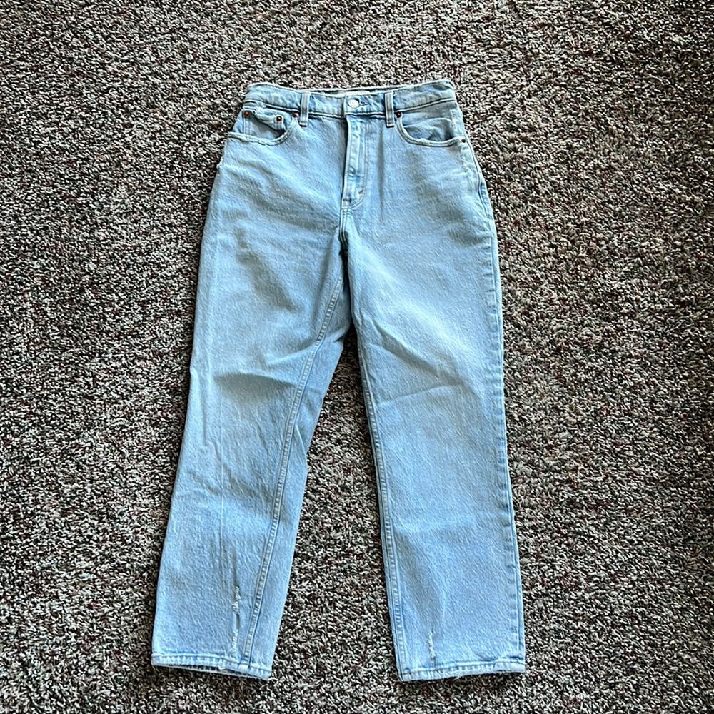 Abercrombie the 90’s Straight Ultra High Rise jeans